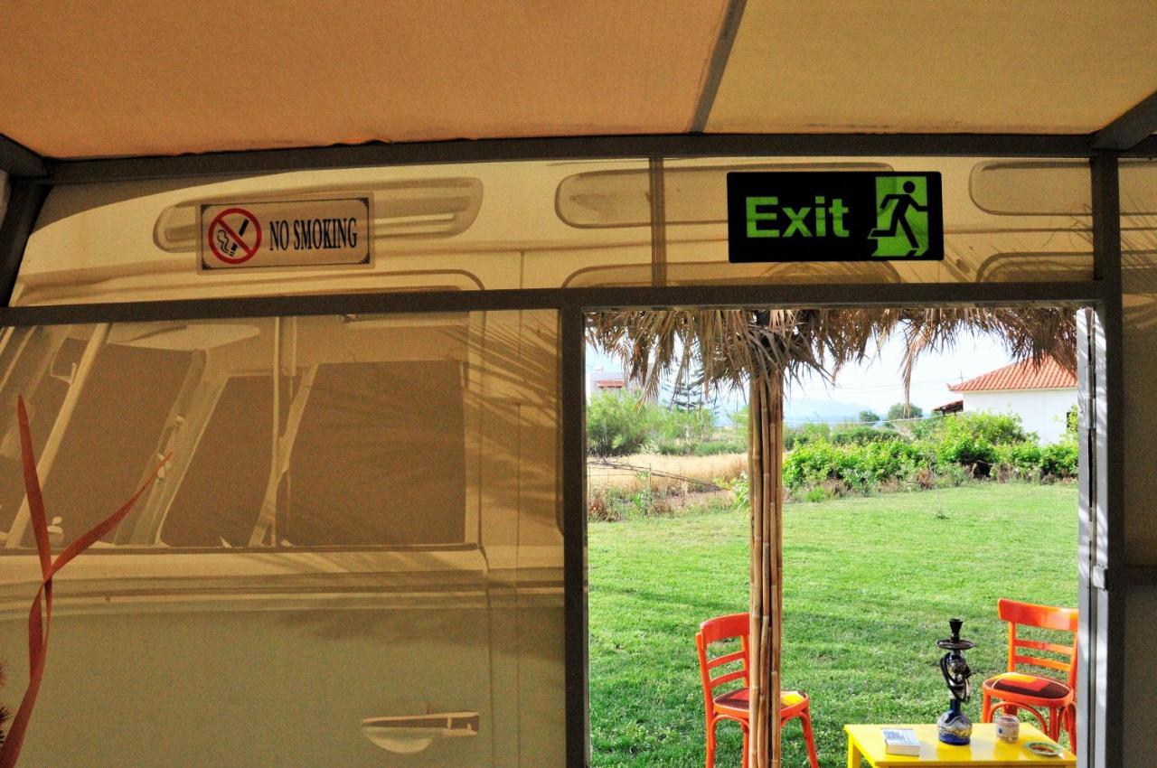 הוילה קיסאמוס Cornelia Hippie Magic Bus מראה חיצוני תמונה