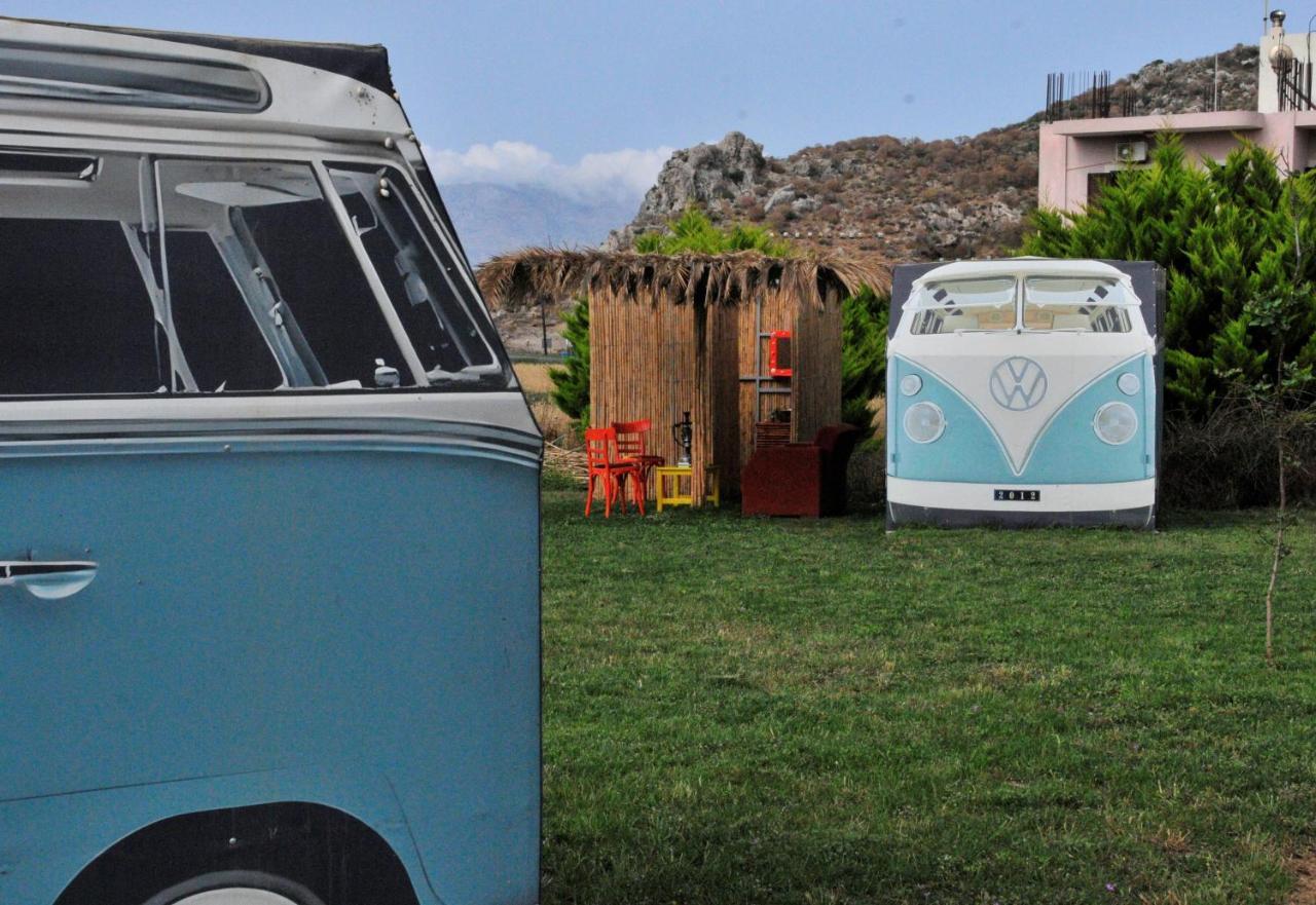 הוילה קיסאמוס Cornelia Hippie Magic Bus מראה חיצוני תמונה