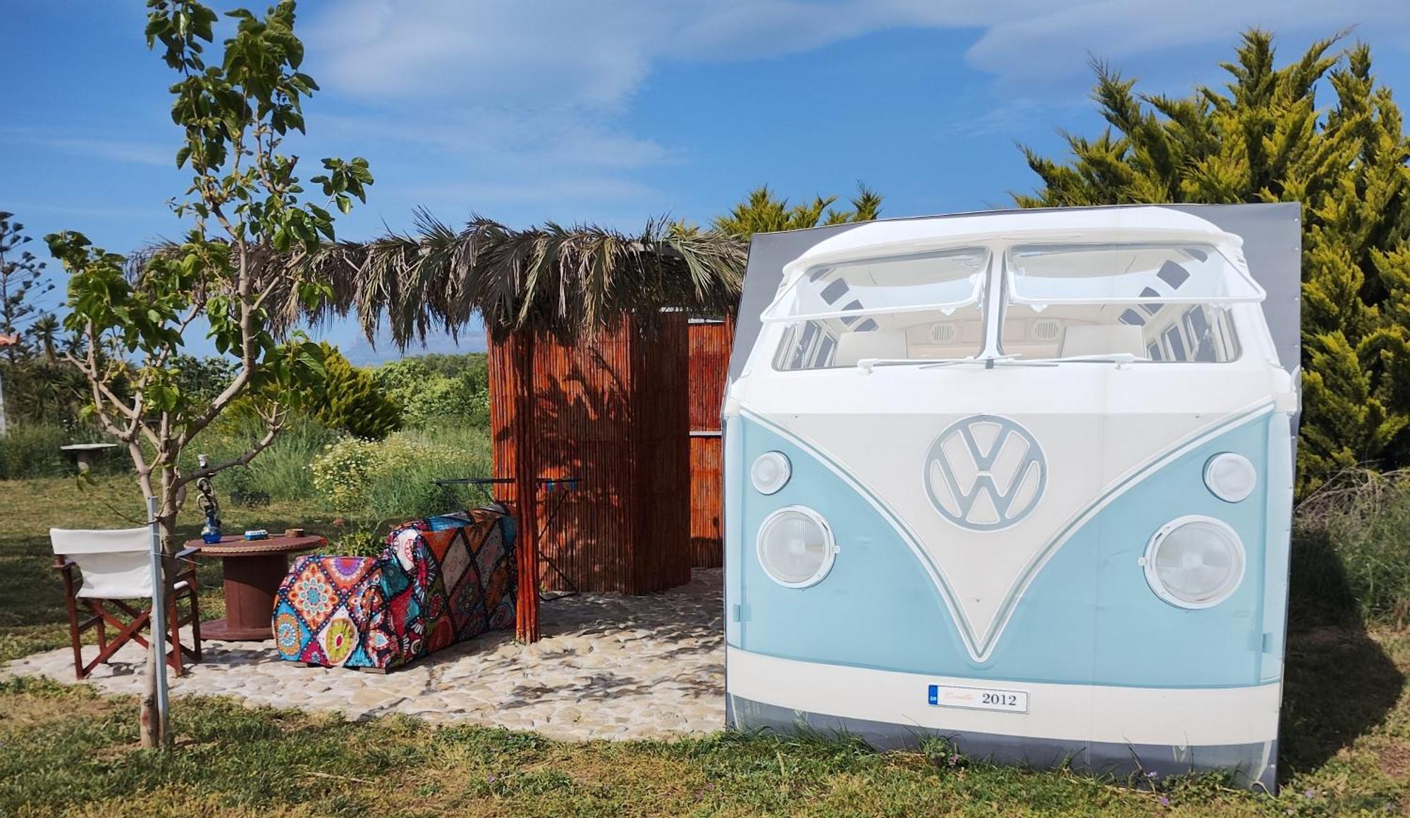הוילה קיסאמוס Cornelia Hippie Magic Bus מראה חיצוני תמונה