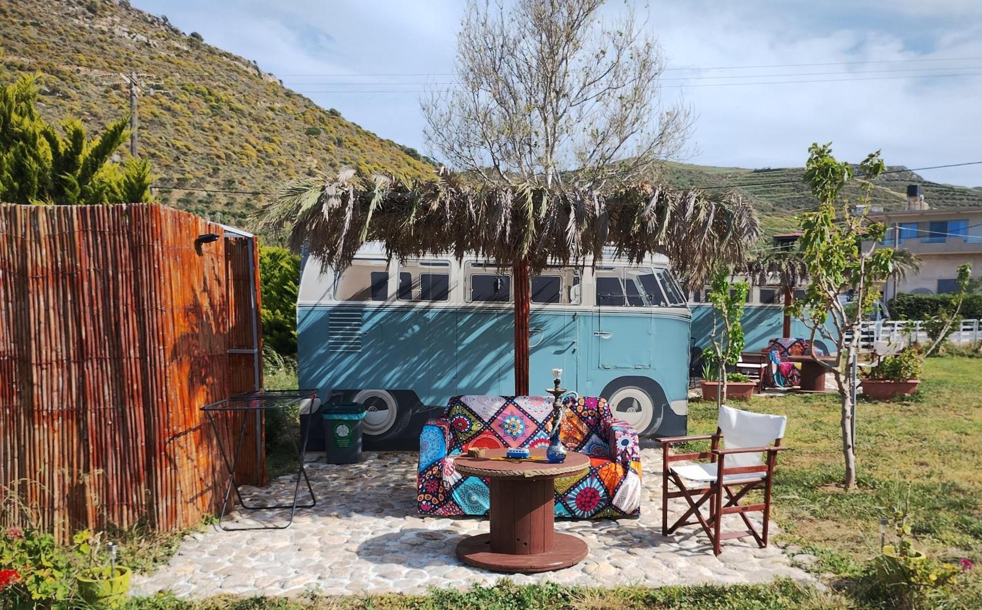 הוילה קיסאמוס Cornelia Hippie Magic Bus מראה חיצוני תמונה